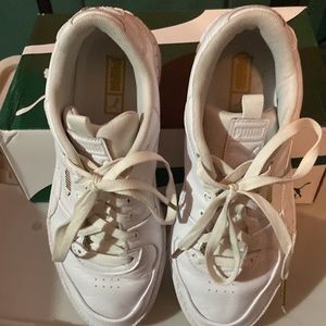 Puma womens / femmes white on white